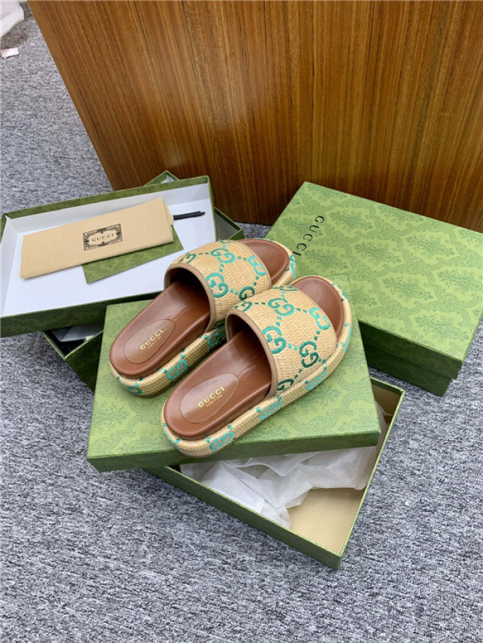 GCI GG Slide Sandal