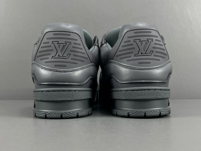 LUSV SNEAKERS