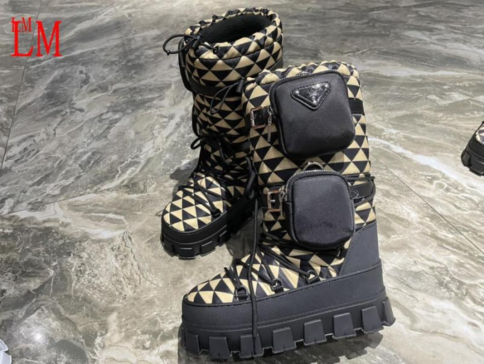 Pra*a boots