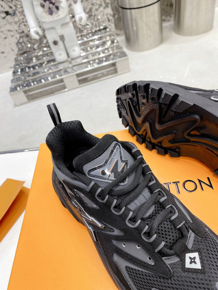 LUSV SNEAKERS