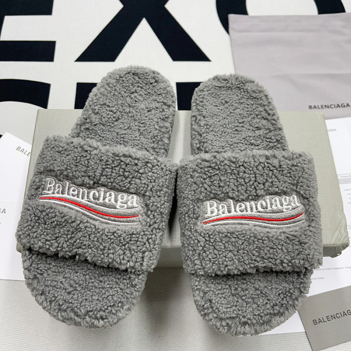 BALCIA FURRY SLIDES