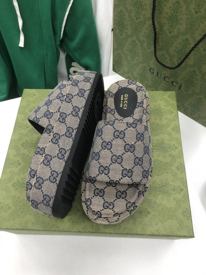 GCI GG Slide Sandal