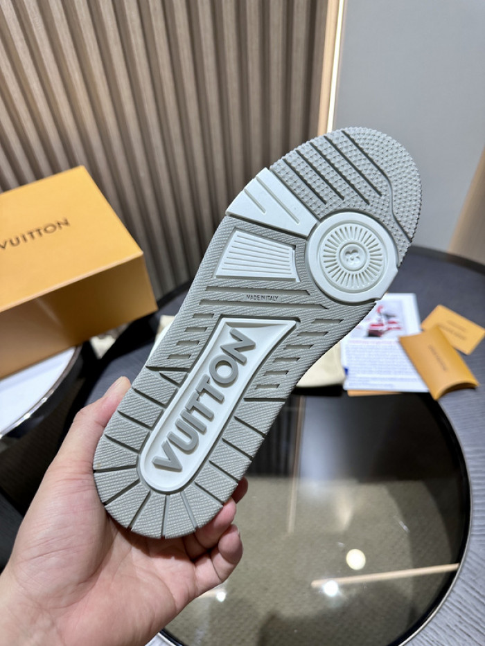 LUSV SNEAKERS