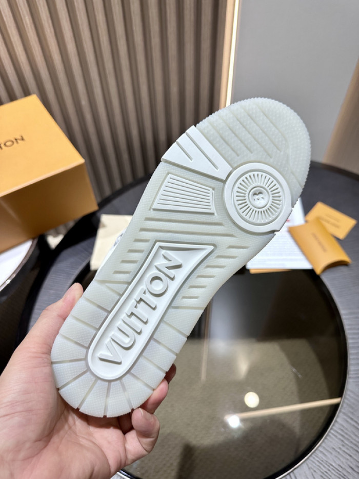 LUSV SNEAKERS