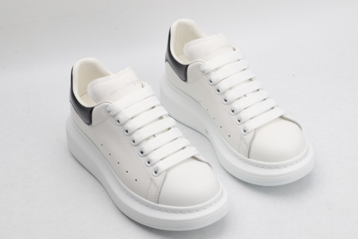 ALEXMQ Sneakers