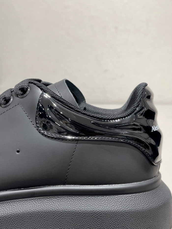ALEXMQ Sneakers