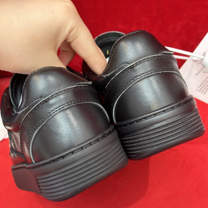 CHNL Sneaker