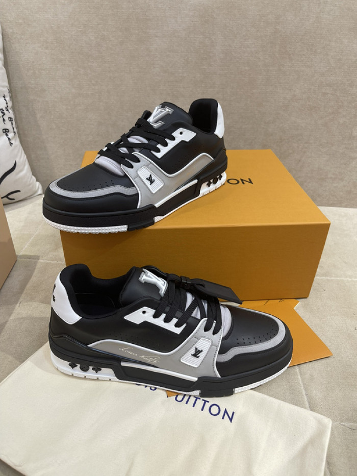 LUSV SNEAKERS