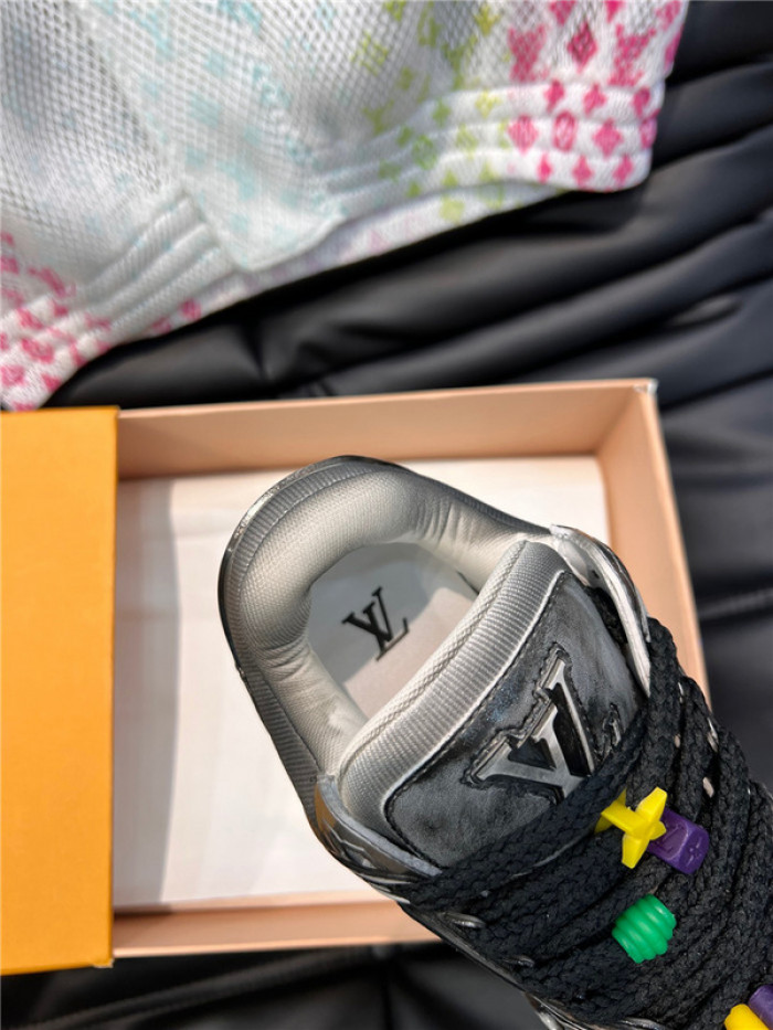 LUSV SNEAKERS