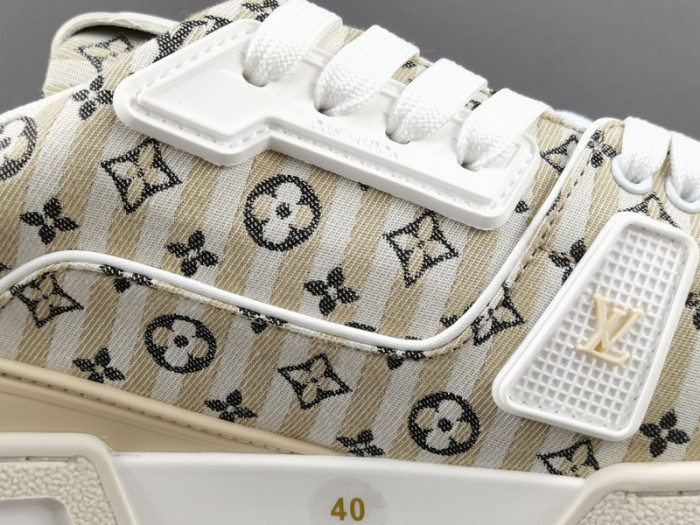 LUSV SNEAKERS