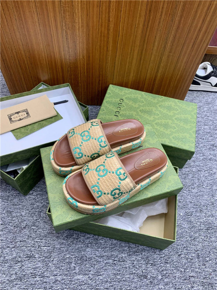 GCI GG Slide Sandal