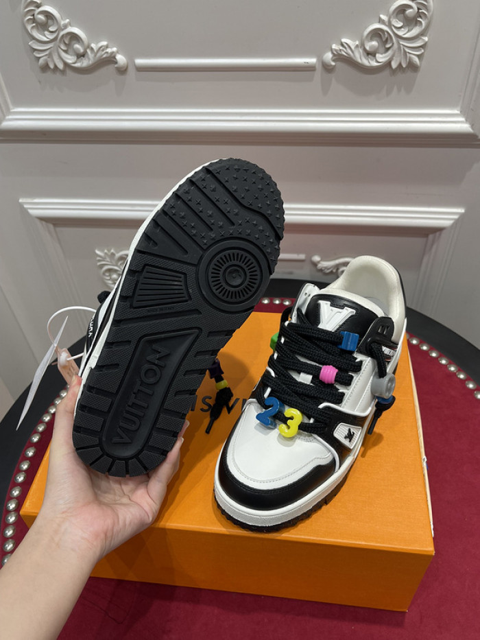 LUSV SNEAKERS