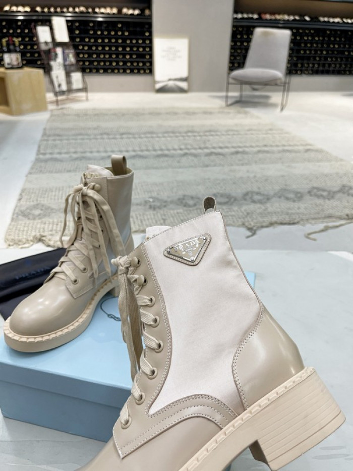 Pra*a boots