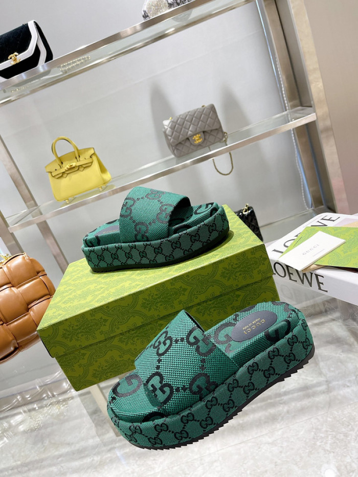 GCI GG Slide Sandal
