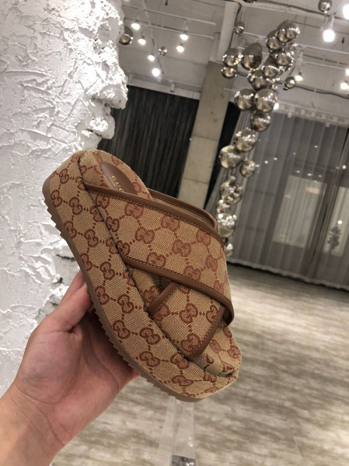 GCI GG Slide Sandal