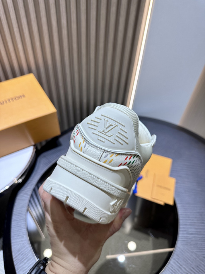 LUSV SNEAKERS