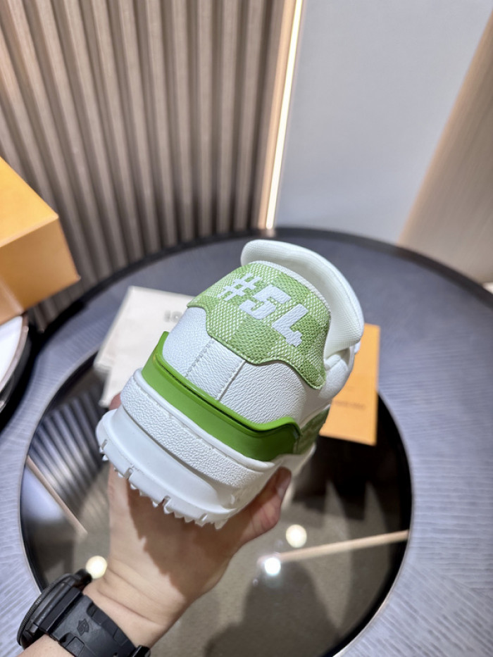 LUSV SNEAKERS