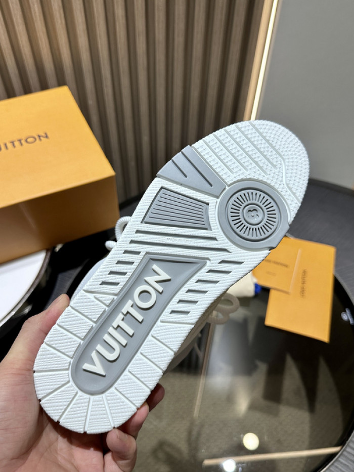 LUSV SNEAKERS