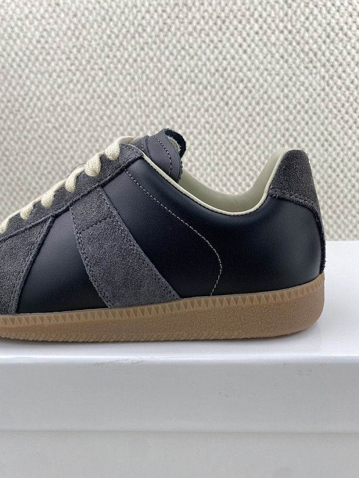 ma*s*n Ma*i*la sneaker