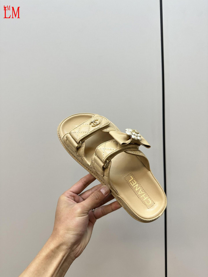 CN Slide Sandal