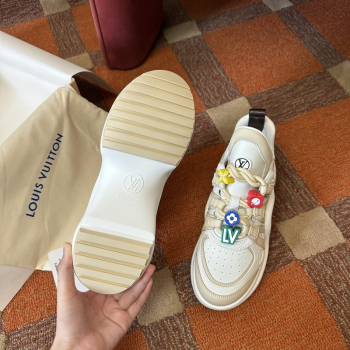LUSV SNEAKERS