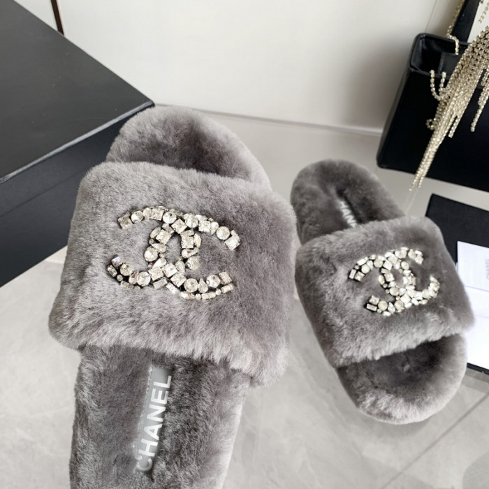 CN Slide Sandal
