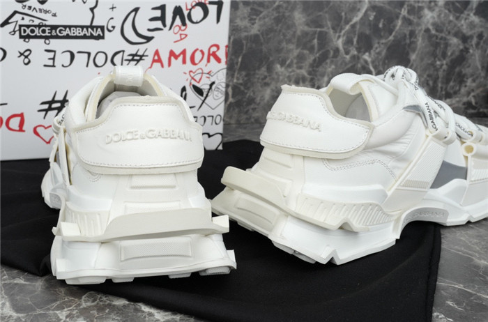 DG SNEAKER