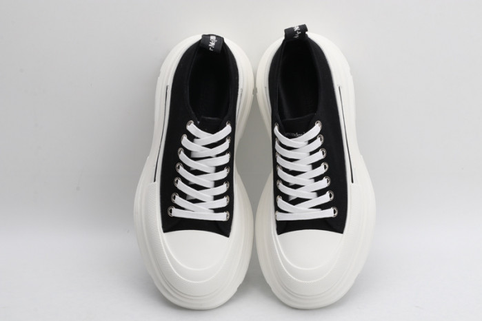 ALEXMQ Sneakers