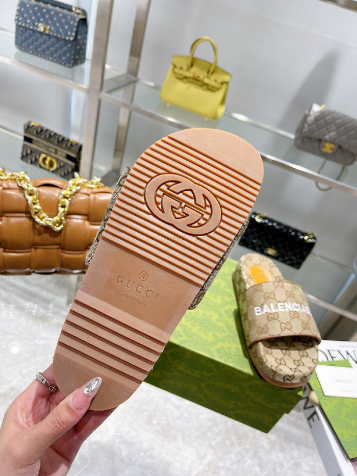 GCI GG Slide Sandal