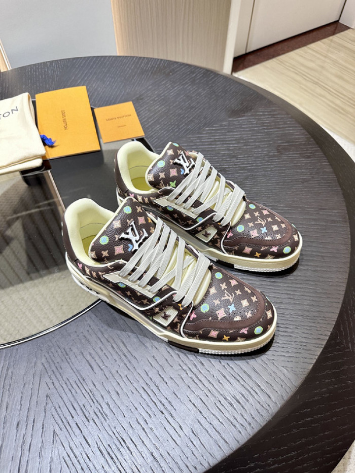 LUSV SNEAKERS