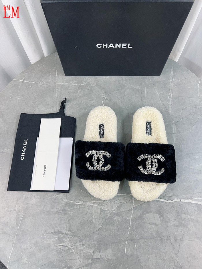 CN Slide Sandal