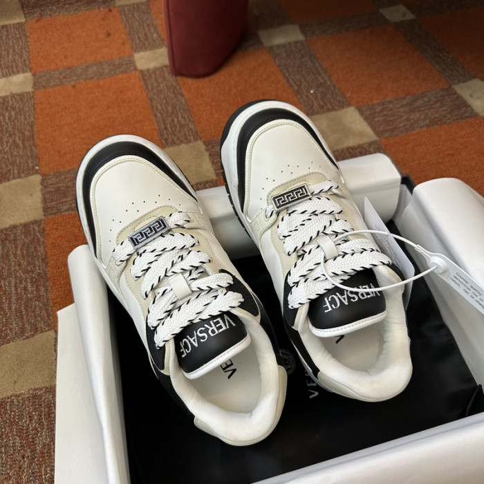 VRCE Sneaker