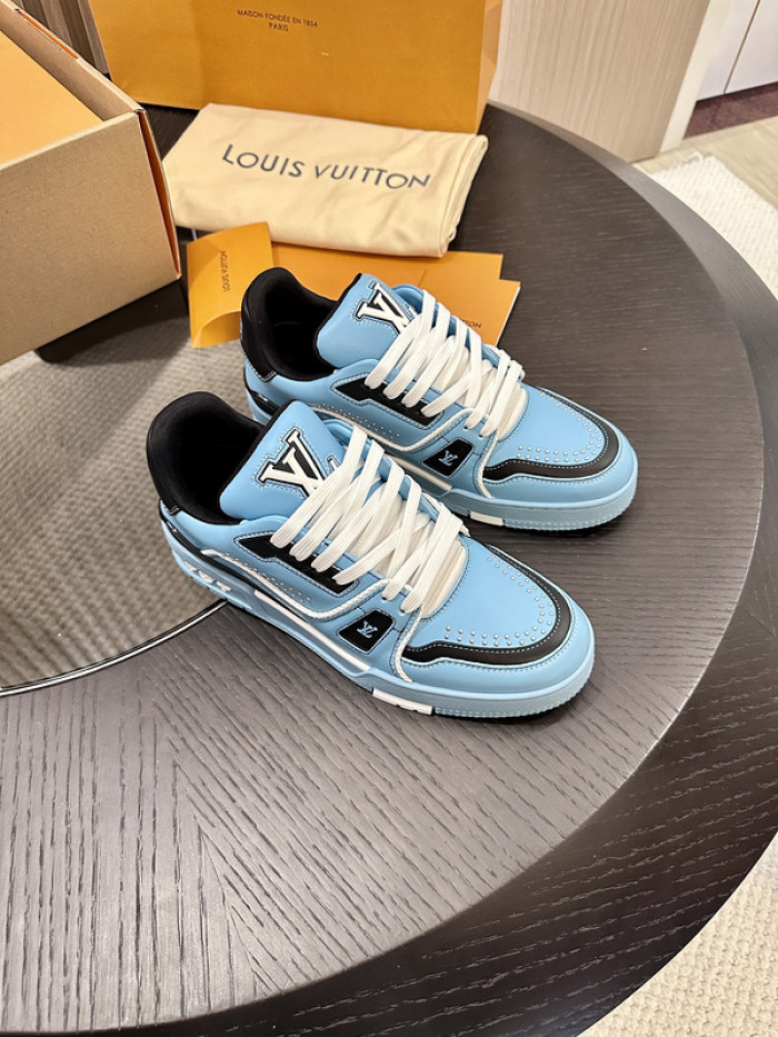 LUSV SNEAKERS