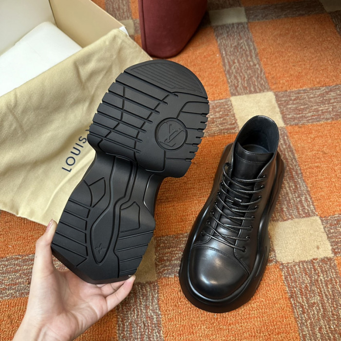 LUSV SNEAKERS