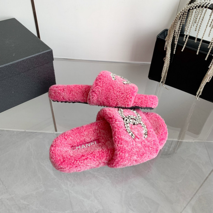 CN Slide Sandal