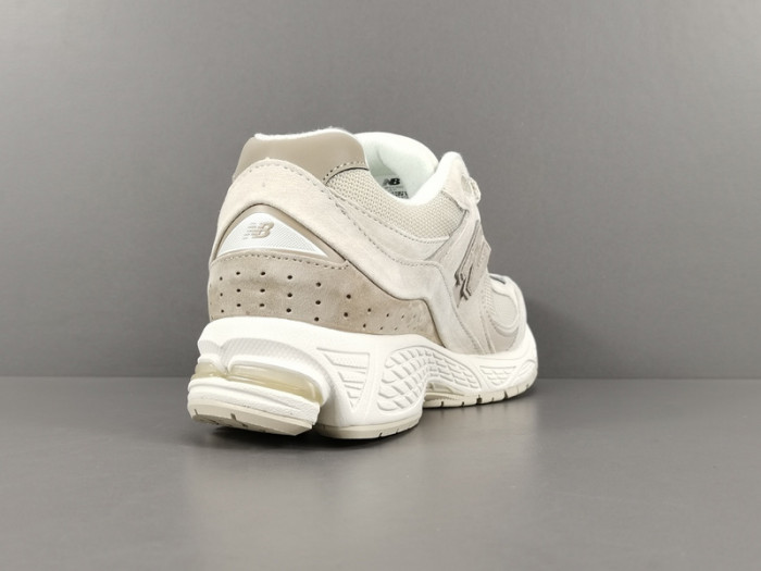 New Balance 2002R 