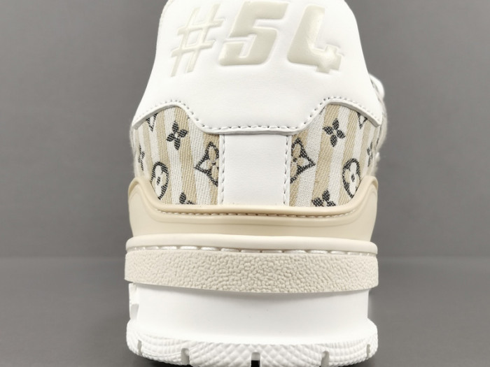 LUSV SNEAKERS