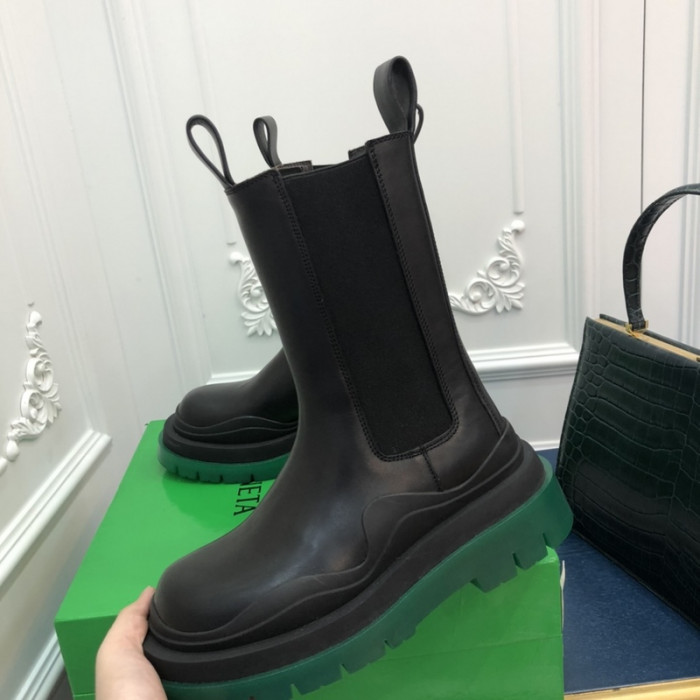 Bo*te*ga ve*ne*ta chelsea tire leather high boot