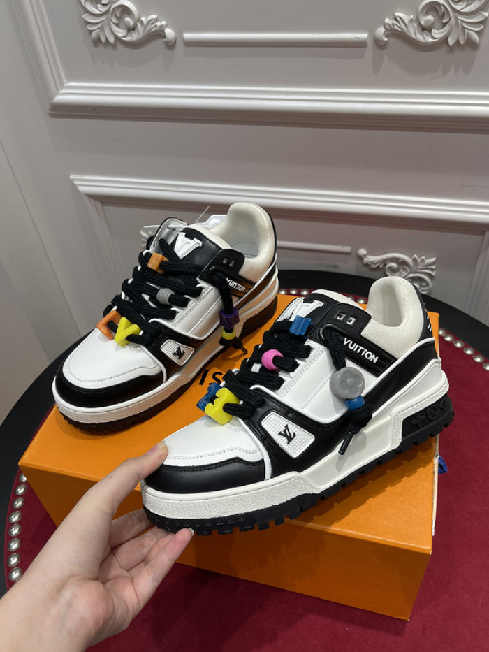 LUSV SNEAKERS