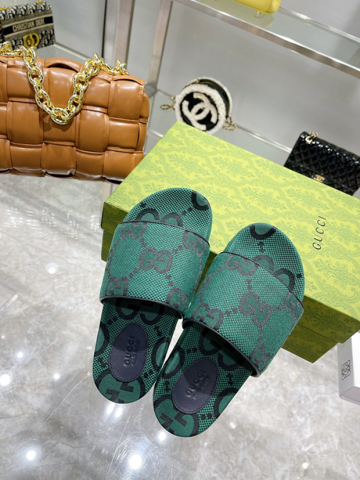 GCI GG Slide Sandal
