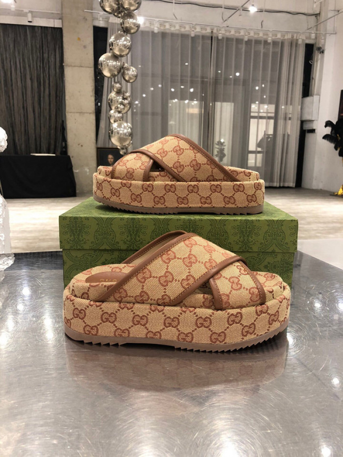 GCI GG Slide Sandal