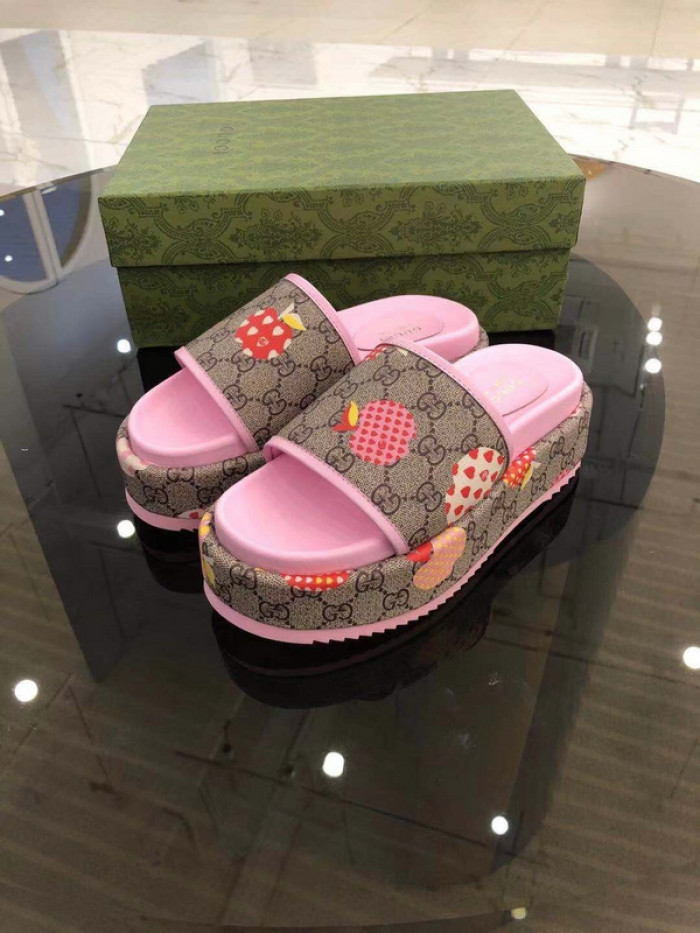 GCI GG Slide Sandal