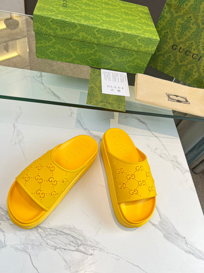 GCI GG Slide Sandal