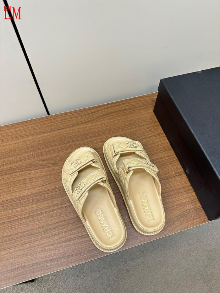 CN Slide Sandal