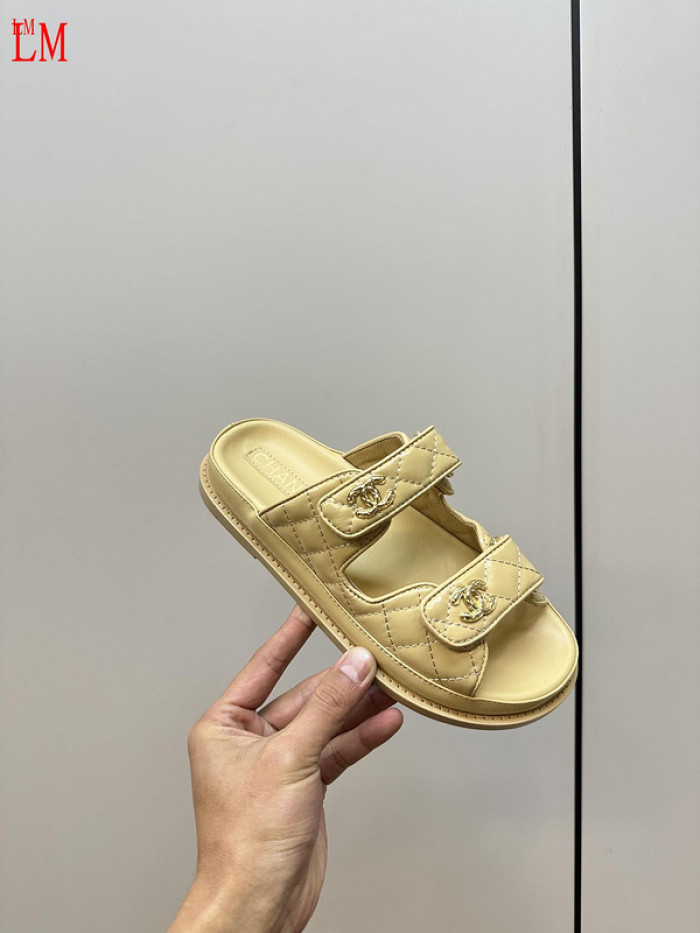 CN Slide Sandal
