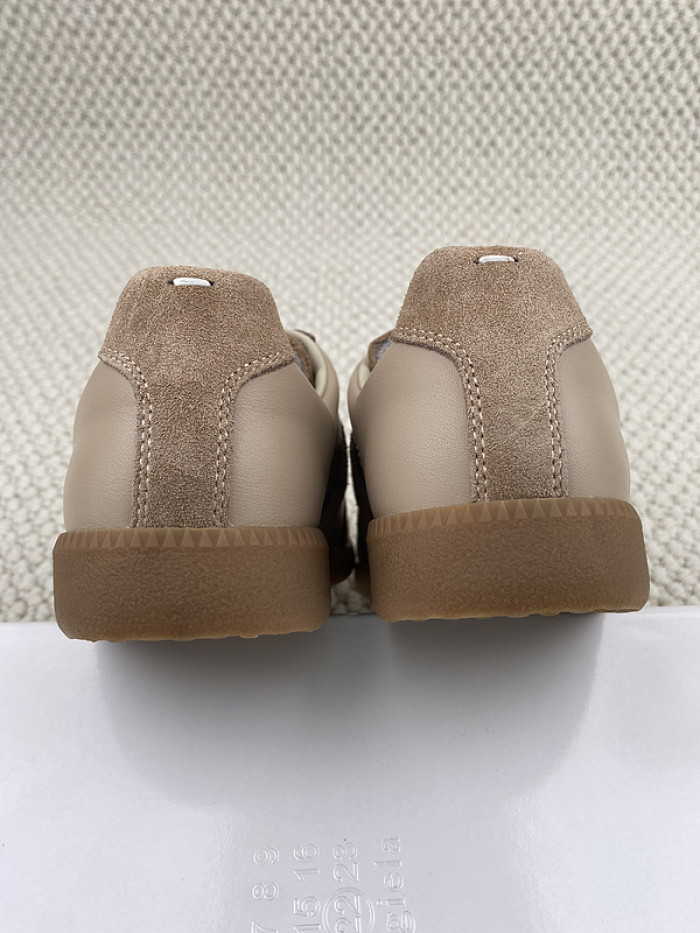 ma*s*n Ma*i*la sneaker