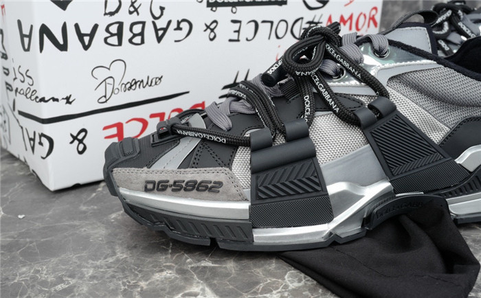 DG SNEAKER