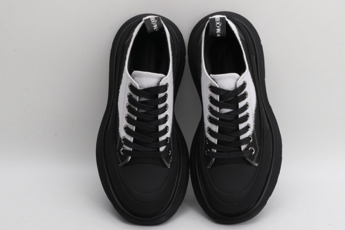ALEXMQ Sneakers