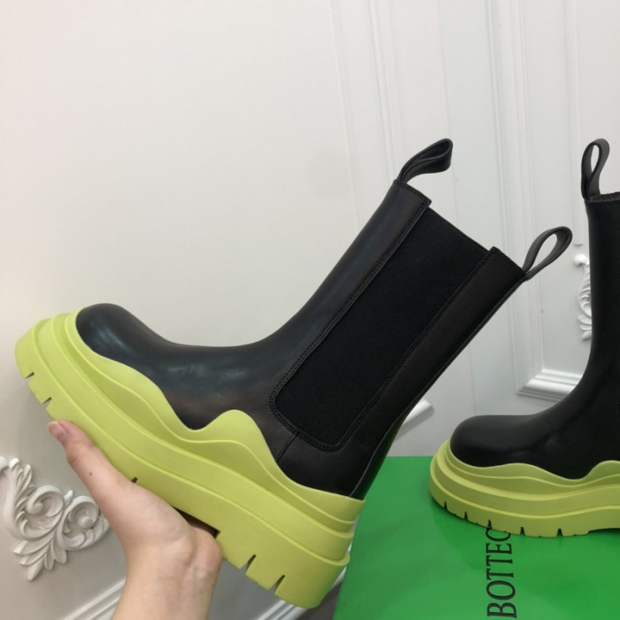 Bo*te*ga ve*ne*ta chelsea tire leather high boot