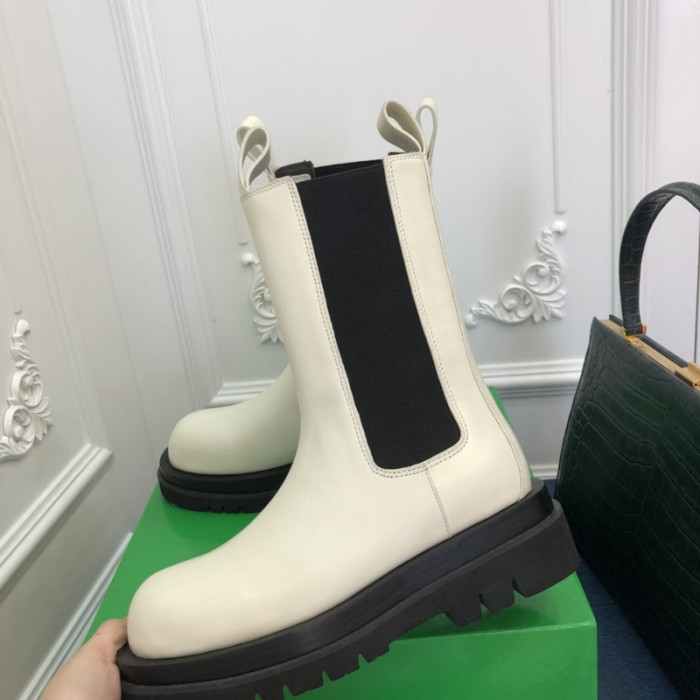 Bo*te*ga ve*ne*ta chelsea tire leather high boot
